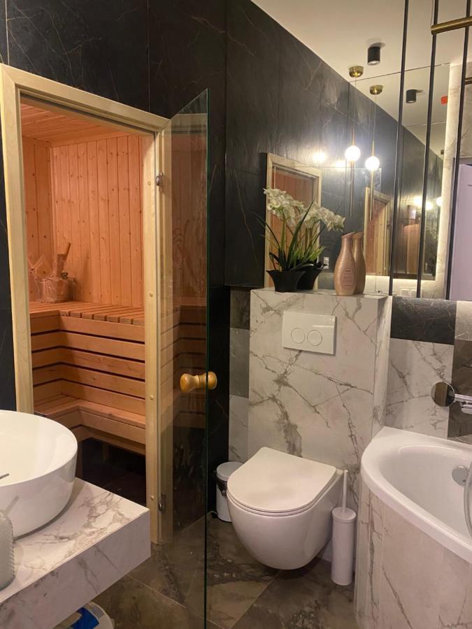 Family & Business Sauna Apartments: Woodland Retreat With Private Wellness * Kielce