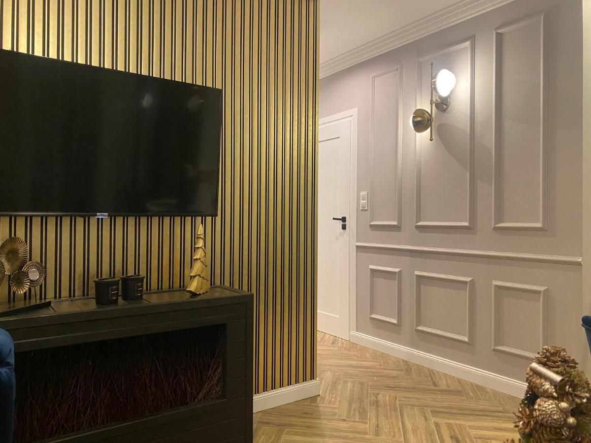 Apartment Family & Business Sauna Apartments: Woodland Retreat With Private Wellness
