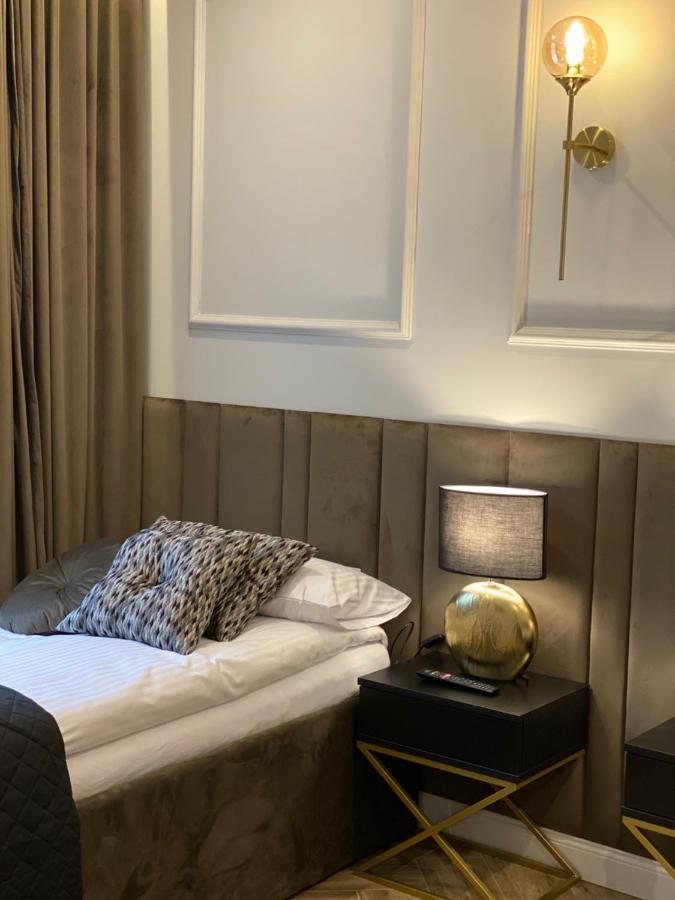 Family & Business Sauna Apartments: Woodland Retreat With Private Wellness *