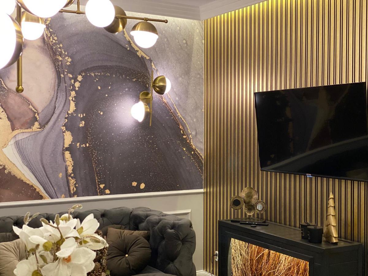 Apartment Family & Business Sauna Apartments: Woodland Retreat With Private Wellness Kielce