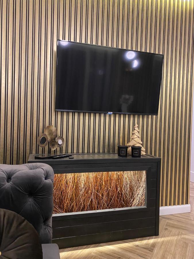 Family & Business Sauna Apartments: Woodland Retreat With Private Wellness